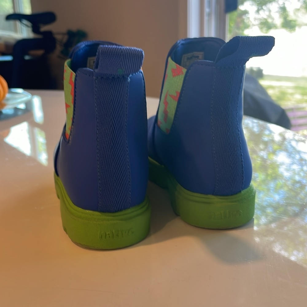 Native Blue-Green Lightning Rainboots - Picture 5 of 7